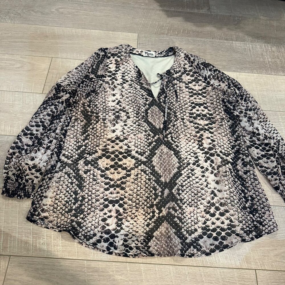 SHOW ME YOUR MUMU WOMENS XS SNAKE SKIN LONG SLEEVE BLOUSE